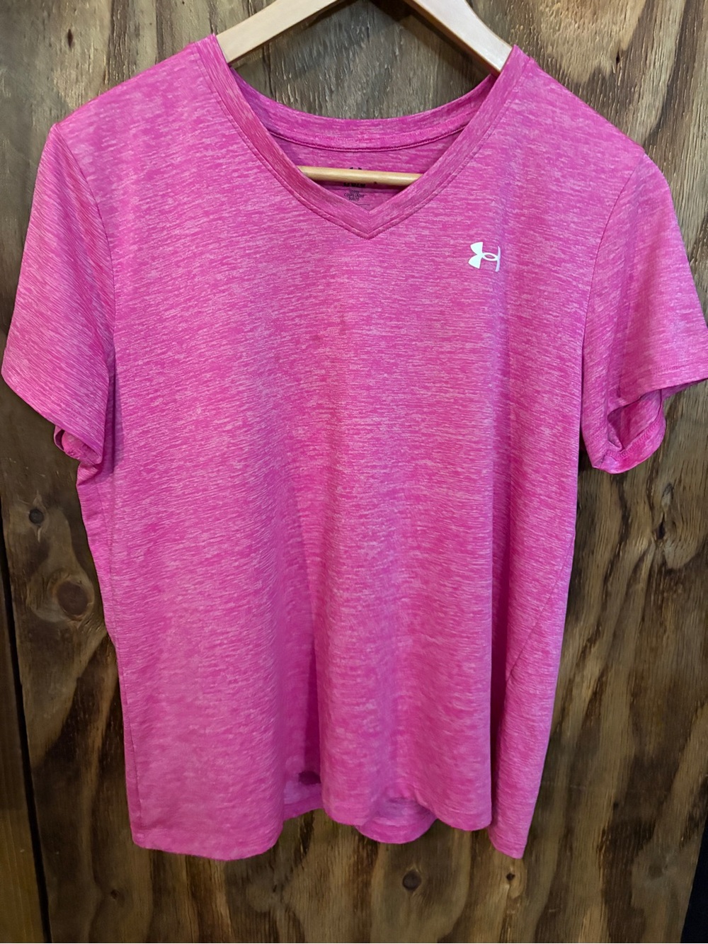 Under Armour Women’s Pink Heather Performance V-Neck Tee